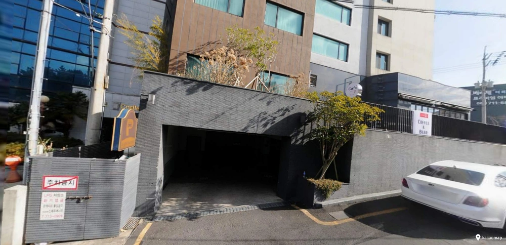 제주도 가성비 추천 숙소 "아이진 호텔" 9 아이진 호텔 주차장